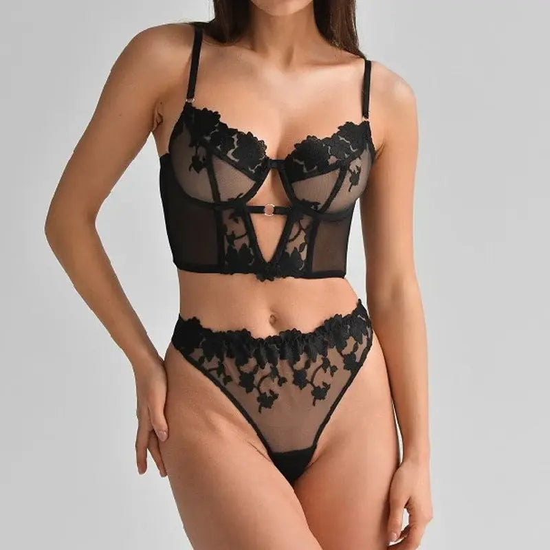 Embroidered Bra Black S – Posh Atomic