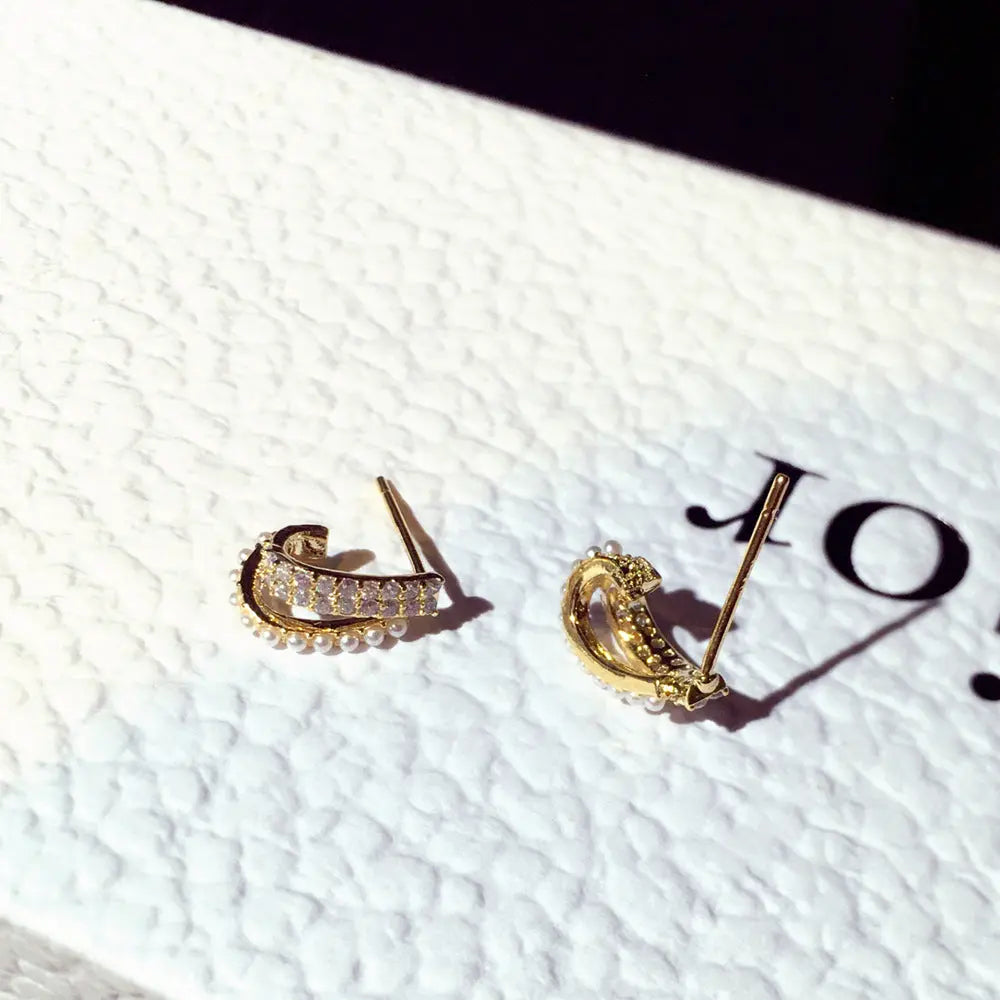 Women's Fashion Zircon Temperamental Earrings – Posh Atomic